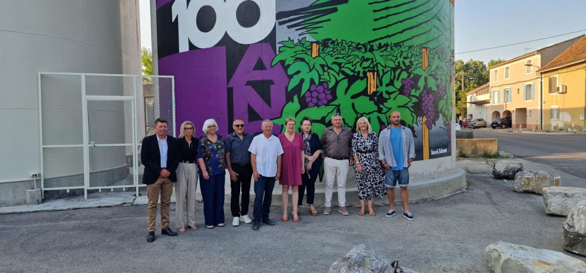 Célébration des 100 ans de la cave Costebelle à Tulette : vitrine d'un précieux savoir-faire viticole Célébration des 100 ans de la cave Costebelle à Tulette : vitrine d'un précieux savoir-faire viticole