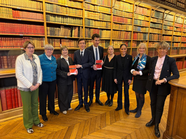 Femmes et sciences : présentation de notre rapport aux ministres