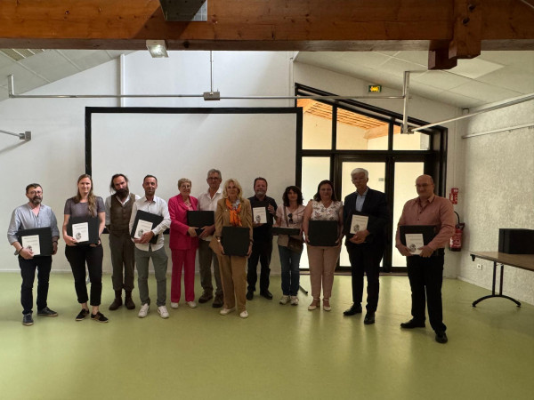 Remise des monographies autour de la grotte Mandrin : remonter aux racines de notre humanité
