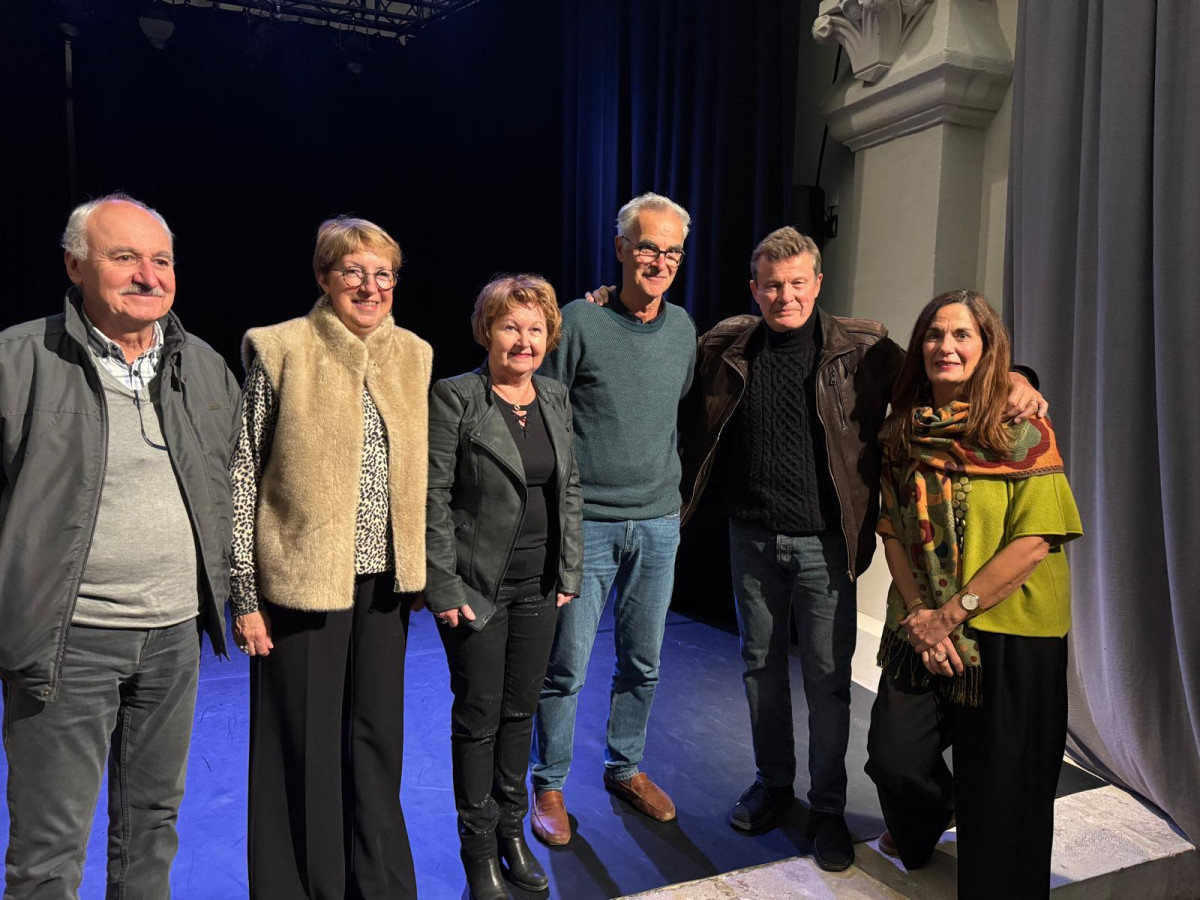 Vilar, Notes de Service : un moment de théâtre magique à Roussas